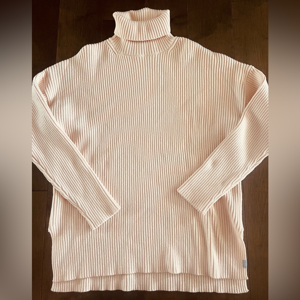 Women's Ribbed Turtleneck Sweater - cream/light pink